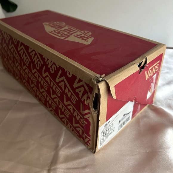 Vans shoes Unisex size UsM6.5/W8 Eu38.5 Brand New - Picture 11 of 11